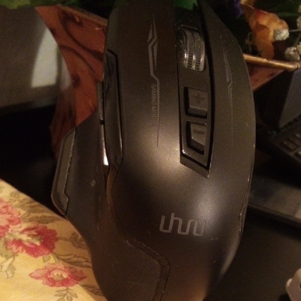 Black Wireless Gaming Mouse - Picture 3 of 6